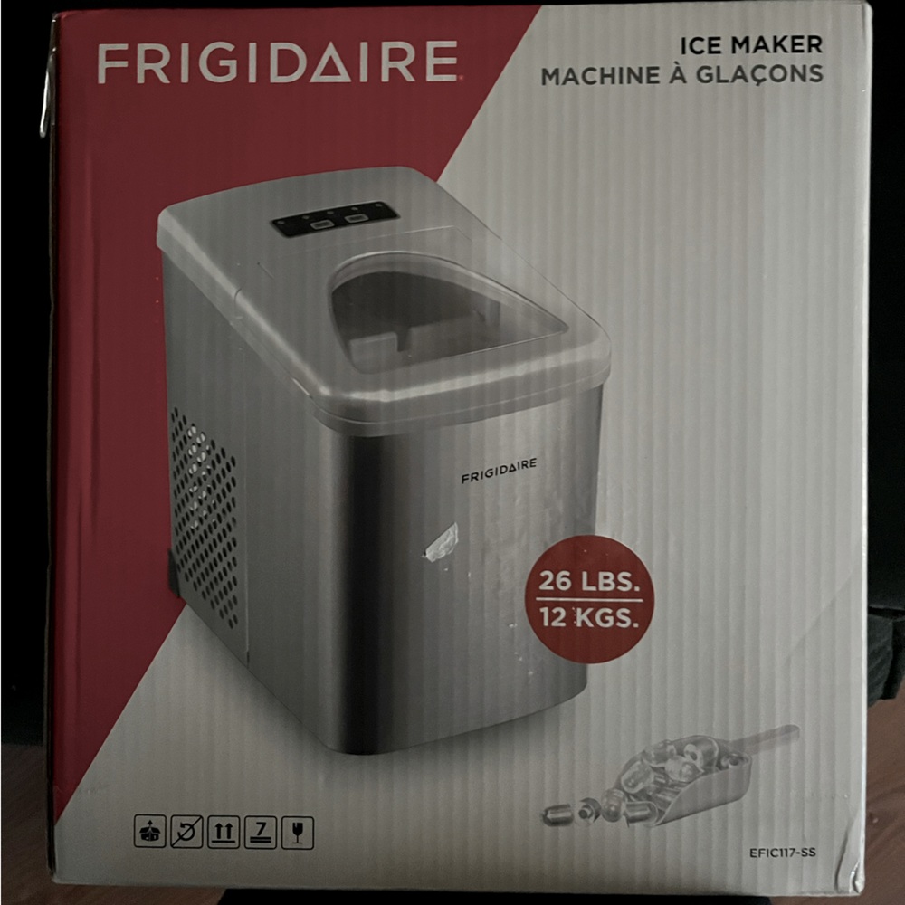 Frigidaire Ice Maker 26 Lbs